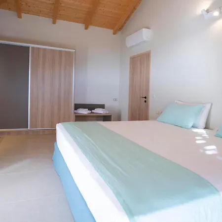 Ponti Mare Villa *